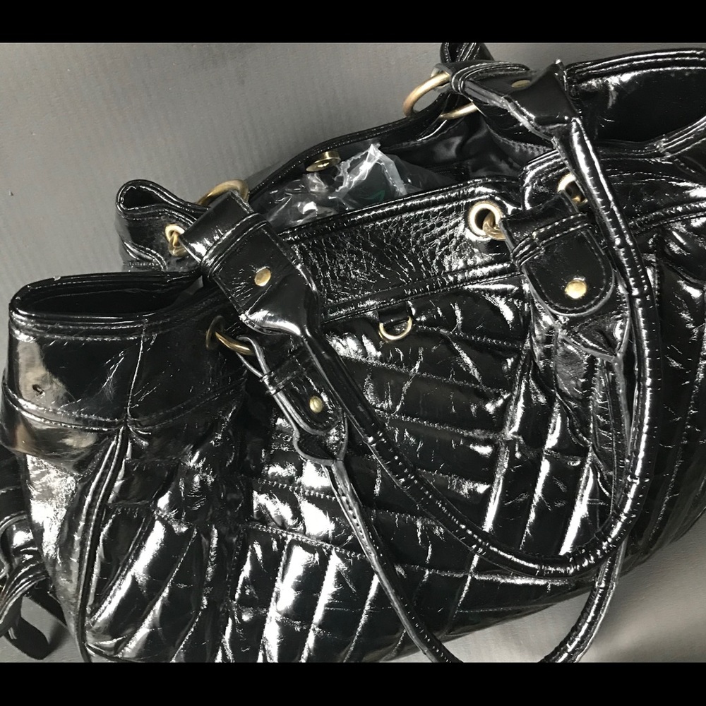 Shoulder handbag